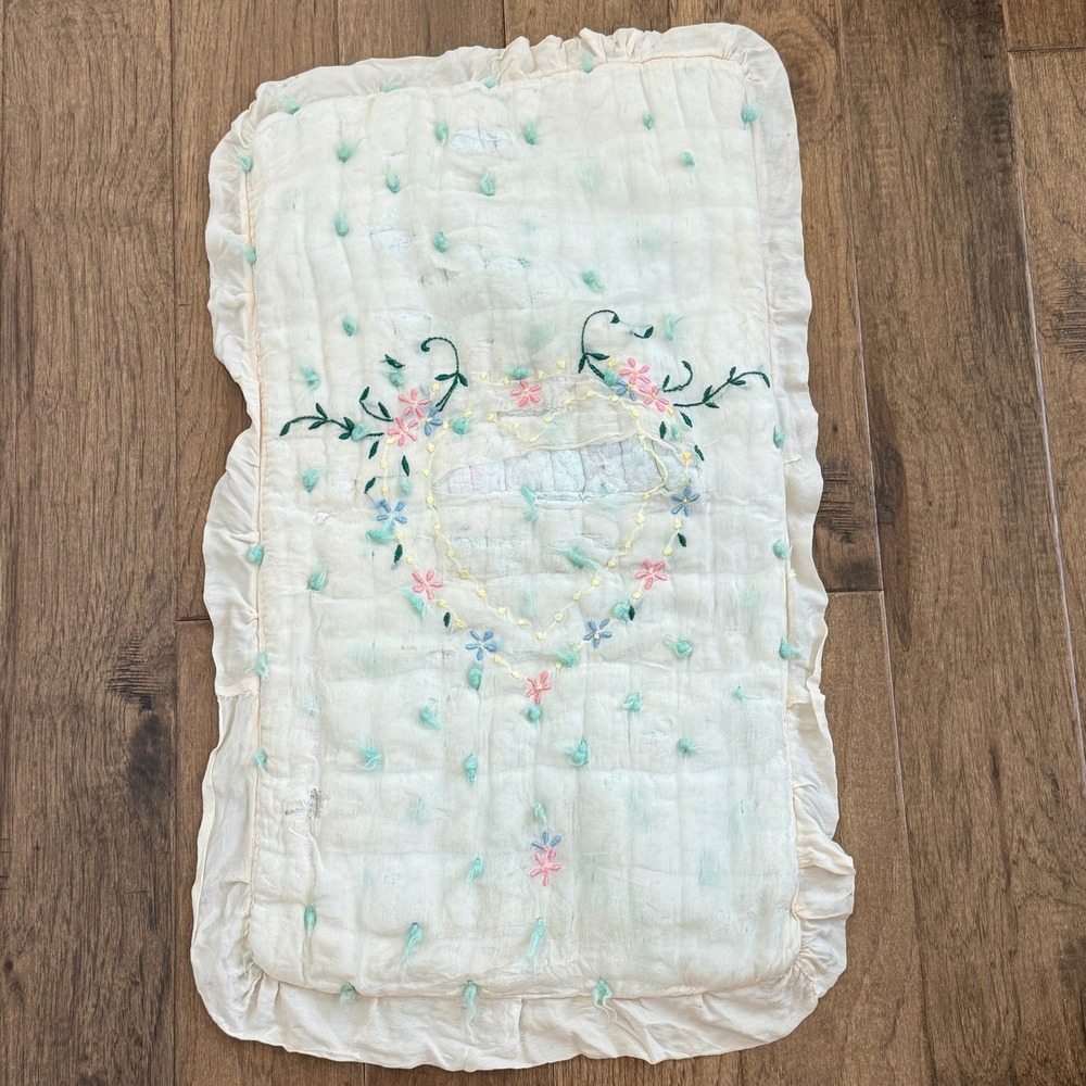 Vintage Hand Embroidered Floral Heart Baby Quilt Ruffle Trim White Teal Pink